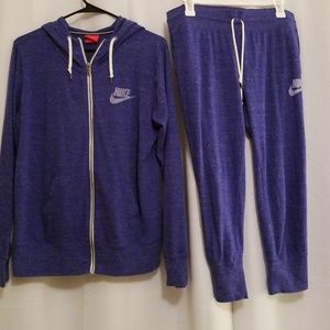 Nike jacket with matching bottoms
